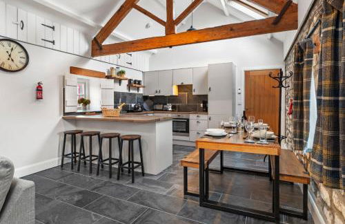 Beudy Howel - beautiful barn conversion with fire pit, close to beaches - Photo 8