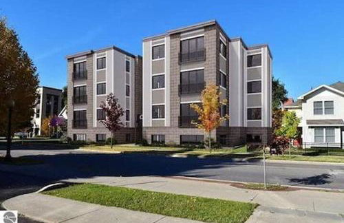 Trendy Downtown Traverse City Condo - Foto 11