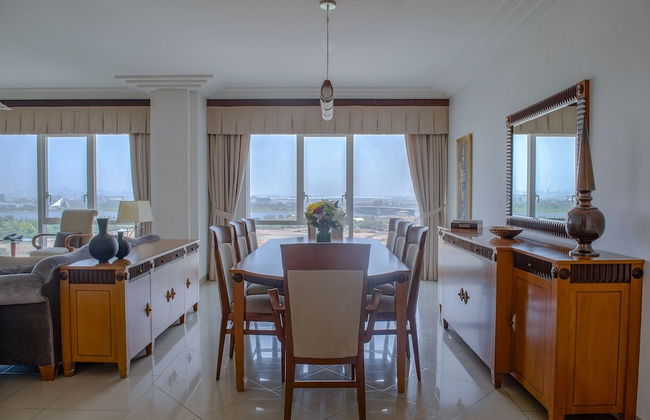 Grand Hyatt Residence - Photo 18