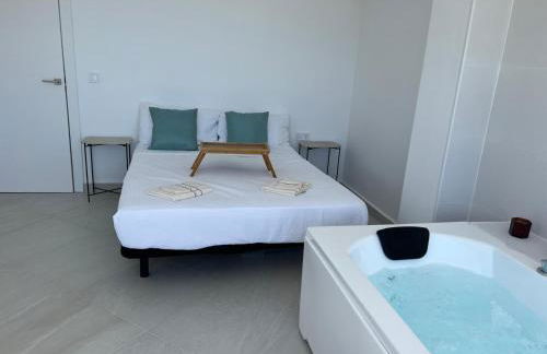 Modern apartment sea view with private jacuzzi - Photo 24