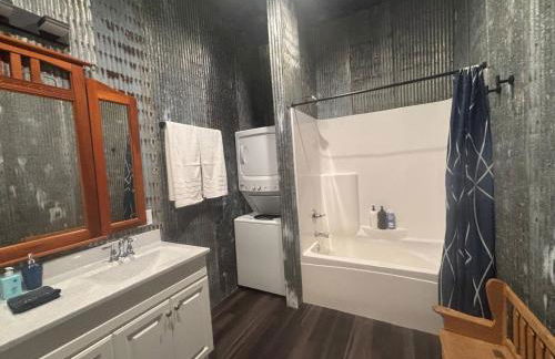 1st Fl 2BR Downtown + 2 Pkg - Foto 9