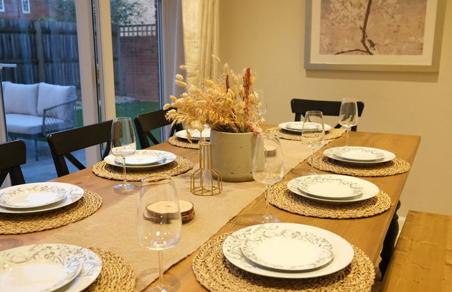 Bicester Villa - 6 Bed - Sleeps 14 - Foto 31