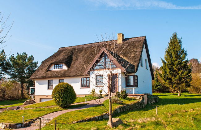 Aparthotel in Sellin with garden and terrace - Photo 16