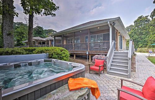 Riverfront Paradise with Hot Tub and Pool in Kinsale! - Foto 30
