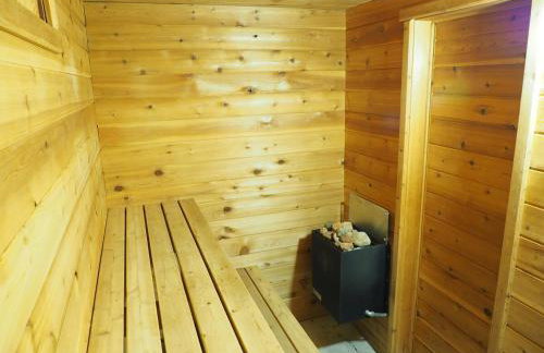 Vermilion Lakeside Cabin with Sauna, 2 Docks, AC - Photo 44