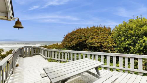 Seadrifter Oceanfront Beach House - Photo 5