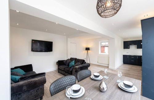 Spacious 3-Bed by Beatles Attractions & Transport - Foto 12