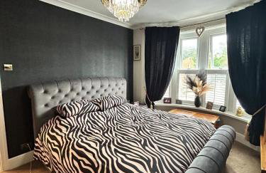 Luxury 2 Bed House with Hot Tub - Foto 7
