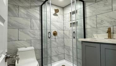 Tiny Private Room #4 in Shared 5BR House with Other Guests - Foto 3