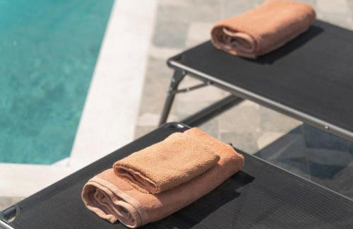 Propodes Luxury Villa - Photo 6