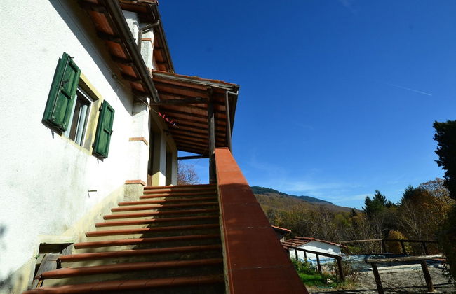 Rustic Chalet With Pool - Photo 25