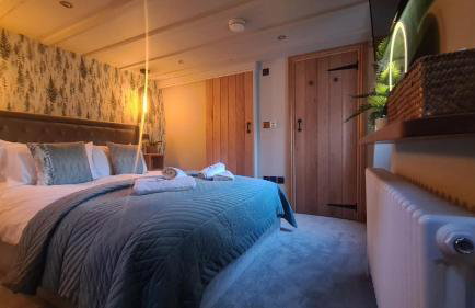 Fox Corner, Ambleside, romantic retreat for two, dog friendly, hot tub - Photo 43