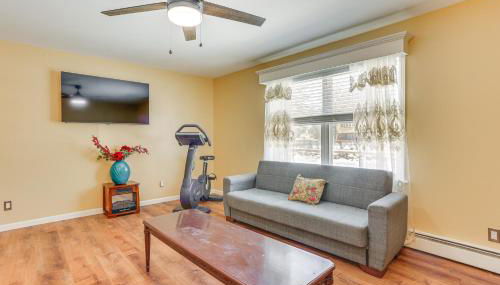 Pet Friendly and WFH Ready! Quiet Hudson Valley Apt - Photo 2