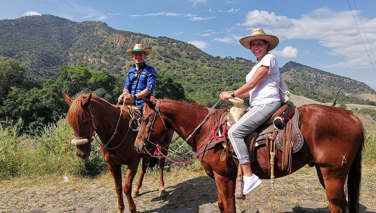 Horseback Riding in Tequila & Distillery Visit with Tasting - Foto 1