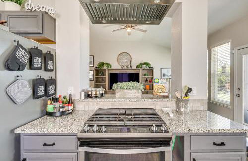 8 Mi to Dtwn Reno Cozy Sparks Escape with Fireplace - Foto 13