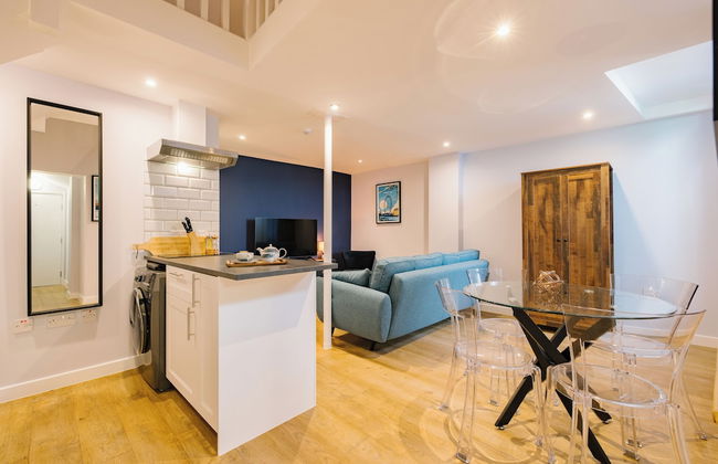 Leicester Square 3rd Floor Studio - Photo 26