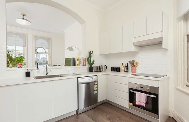 Stunning Sydney Home 8 - Photo 14