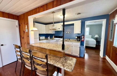 Cottage 7 Lees Ford Marina - Photo 1