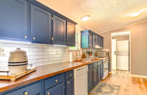 Private Dock Pet-Friendly Home on Lake Sinclair - Foto 12