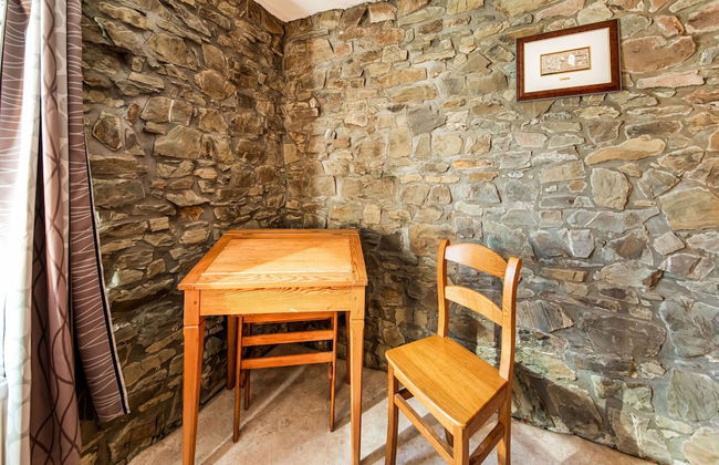 Forestside Escape for 15 Guests - Photo 3