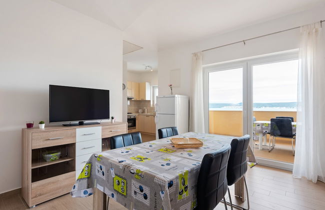 Simplistic Apartment in Neviđane near Sea Beach - Foto 1