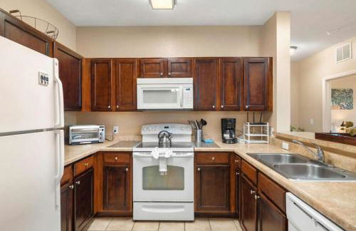 Secret Resort Kissimmee Lakeview Condo - Foto 11