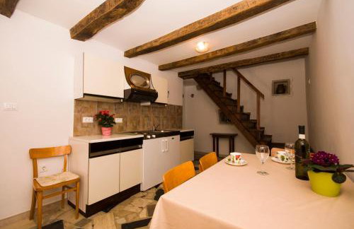 Holiday Home Troštova Kuća - Photo 10