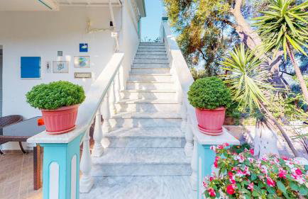 Angelos Studios - Photo 26