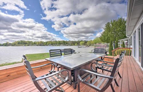 Lakefront Home with Boat Dock in Benton Harbor! - Foto 2