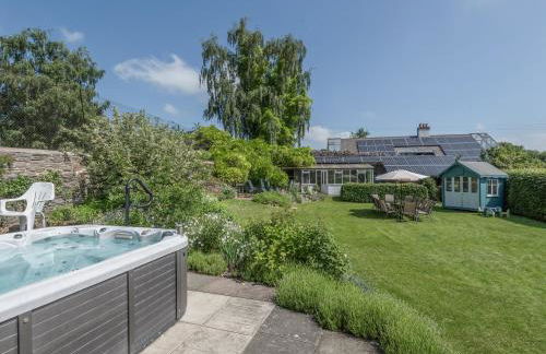 The Old Schoolhouse and Cottage - Foto 34