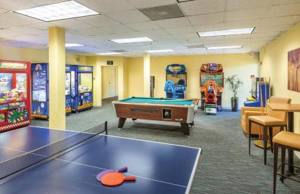 Family fun in Palm Springs in this resort 2BD condo with resort amenities including kids pool - Foto 7