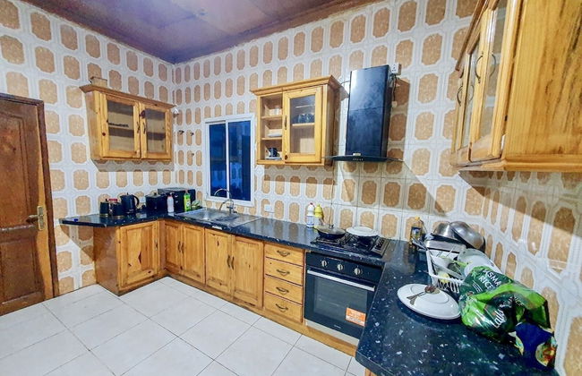 The Retreat Emerald Apartments Close to the Beach - Photo 23