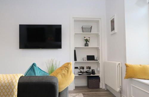 Dollar Apartments-39 Bridge Street - Photo 38