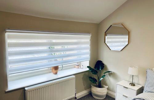 Stylish 2-Bed Home Near A11 - Foto 23