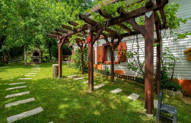 Charming Holiday House in Velika Lesnica - Foto 19