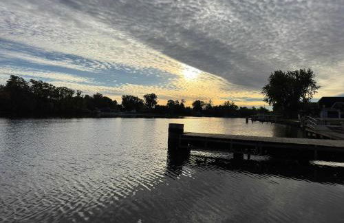 Wolf River Multi-Family Retreat - Sleeps 14 Pontoon Boat Paddle Boards Firepit - Foto 29