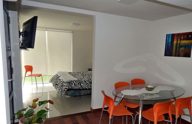 Minimalist Apartment - Photo 14