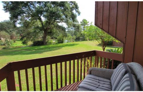 Lakeside Villa - Quite Location, walk to the pool and to the Country Club - Foto 2