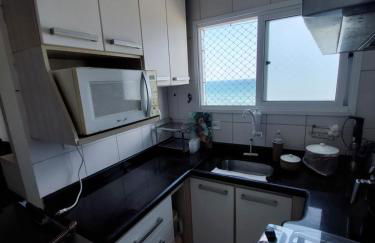 APARTAMENTO TOTALMENTE DE FRENTE AO MAR EM PRAIA GRANDE SP - Foto 11