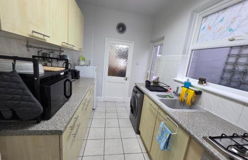 Stylish East London Stay 2Bed Home in Forest Gate - Foto 7