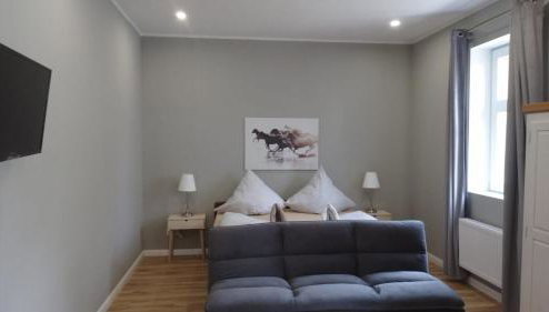 Neu möbliertes 1 - Zimmerapartment mitten in der Natur - Foto 1