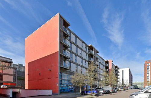 The Vizion serviced apartments from Pincott Properties - free parking, private balcony, and WiFi - Photo 36