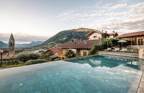 Huber unterm Baum - Foto 4