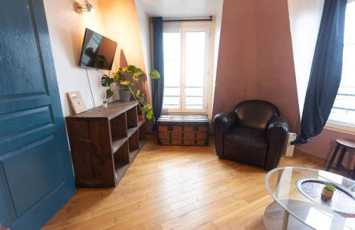 APPARTEMENT CHALEUREUX ARTISTIQUE QUARTIER GARE DU NORD - GARE DE L'EST et GRANDS BOULEVARDS - Foto 28