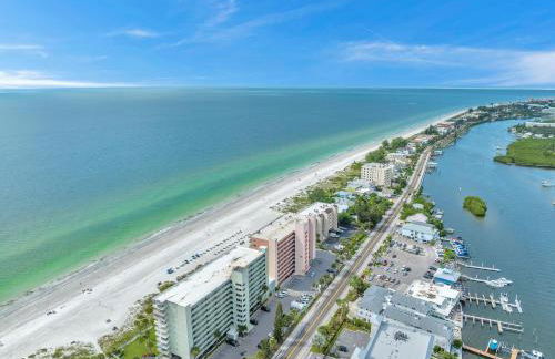 3 Bedroom Indian Shores Stunnersc1-305 - Photo 13