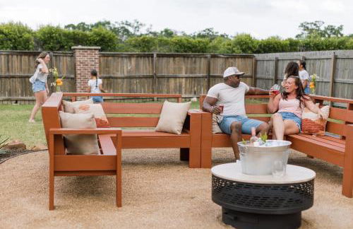 5BD - Backyard - Pool Access - 5 Mins to Texas A&M - Foto 14