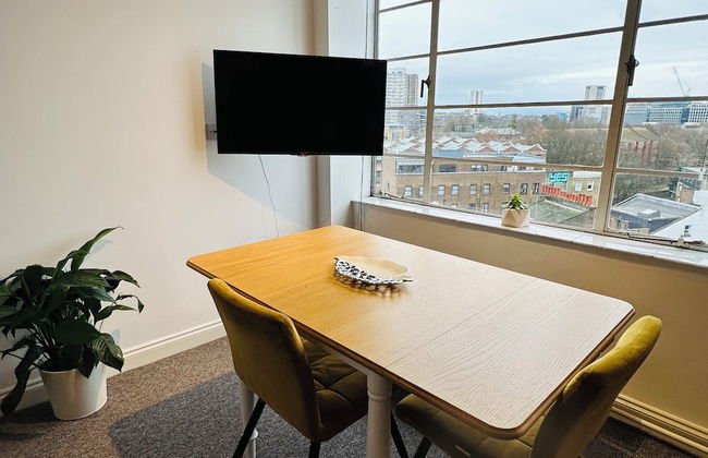 Camden Skyview Mansion - Photo 12