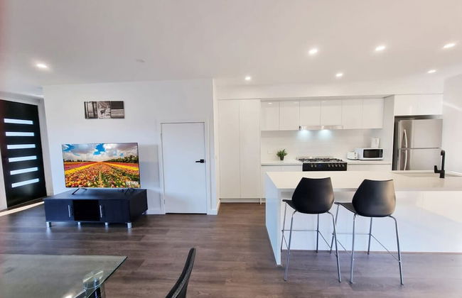 Brand new House - Modern Home in Great Location - Foto 7