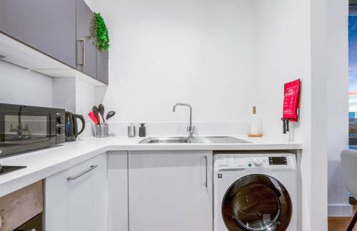 Modern 3-Bed Penthouse with Terrace & Gym, Near Canary Wharf, Weekly deals - Foto 22