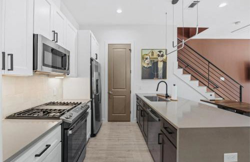 Spacious 3BR Home Near NRG Stadium, Medical Center and Downtown with Backyard, Gazebo and Fire Pit, Pet-Friendly - Foto 18